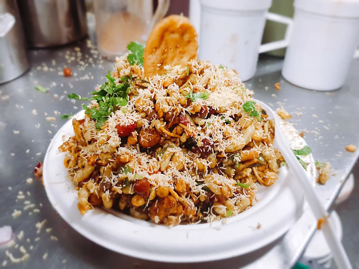 Bhel Puri, Desi Chatka Egg Centre