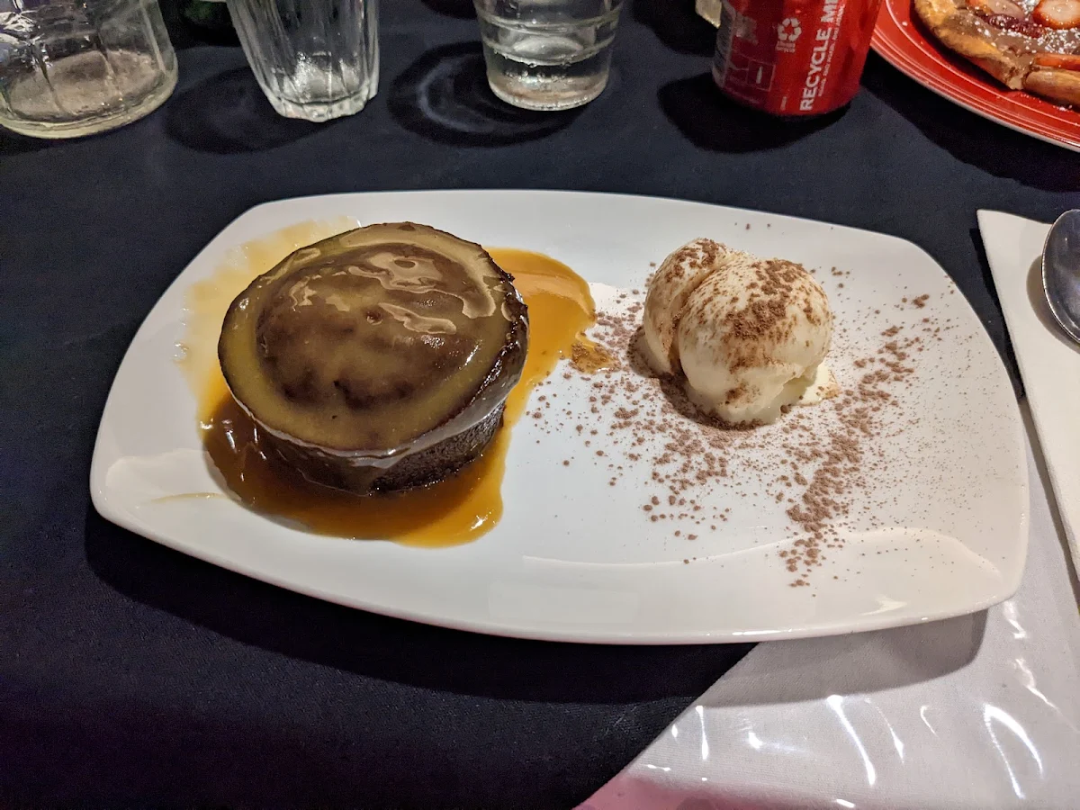 Sticky Date Pudding