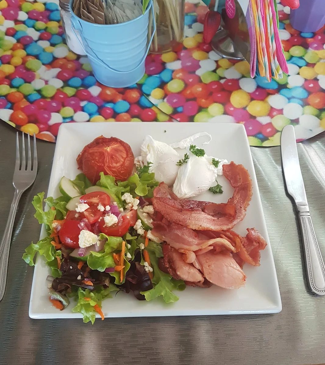 Bacon Poached Eggs & Garden Salad