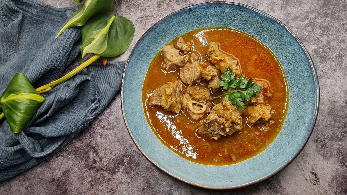 Highlights, Curry in Carlton