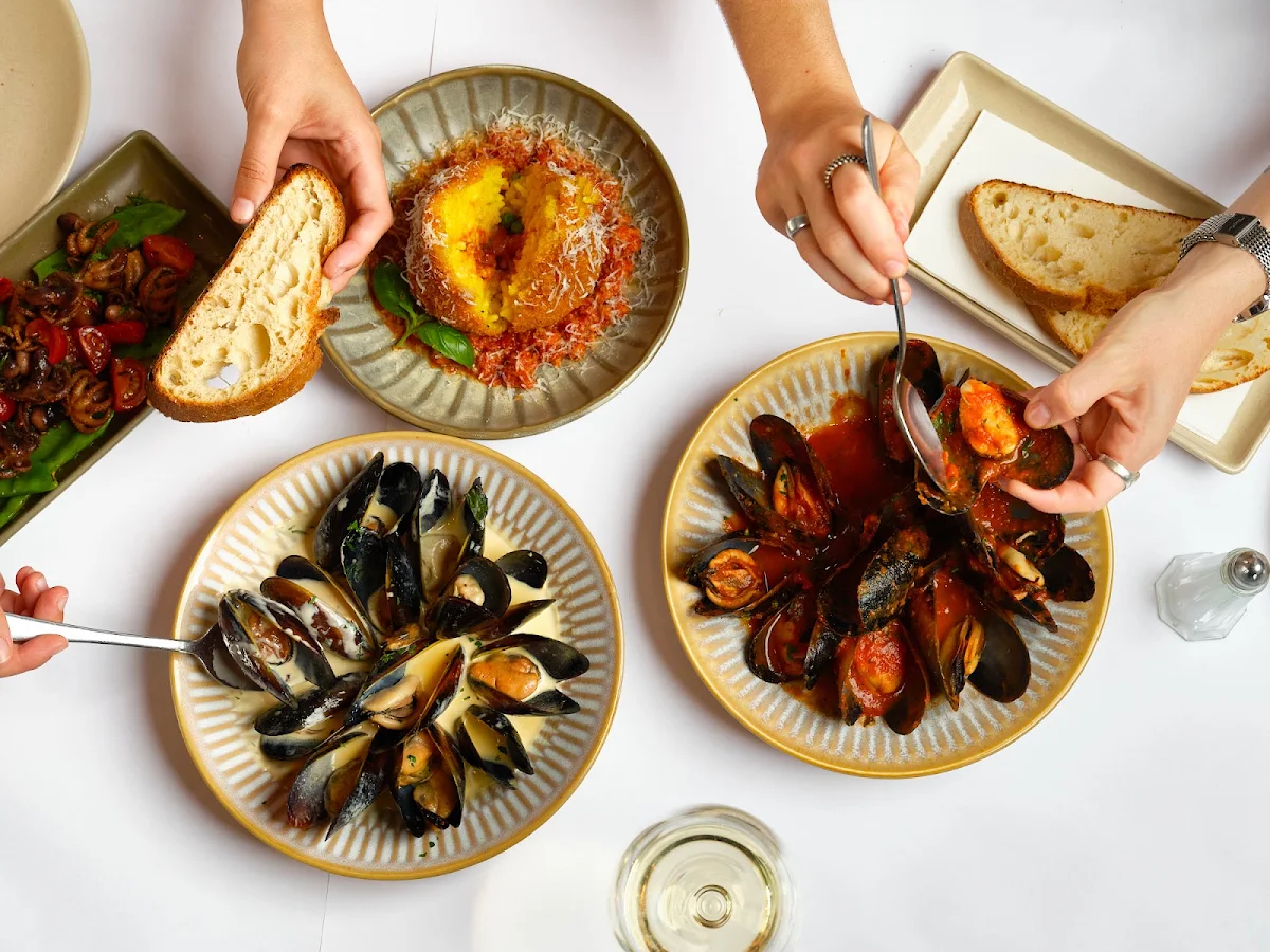 Cozze Local Black Mussels