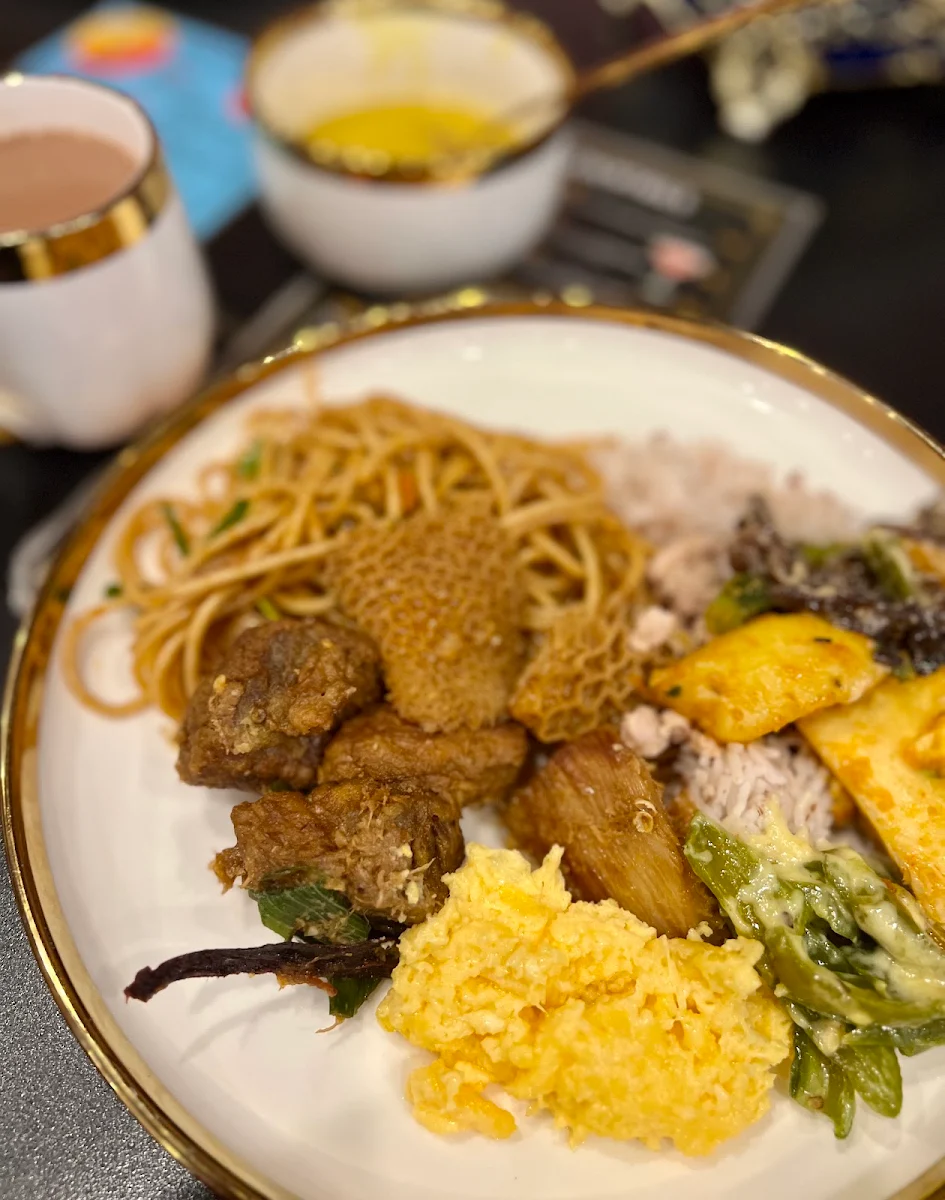 Buffet, Dragon Chef - Bhutanese Restaurant