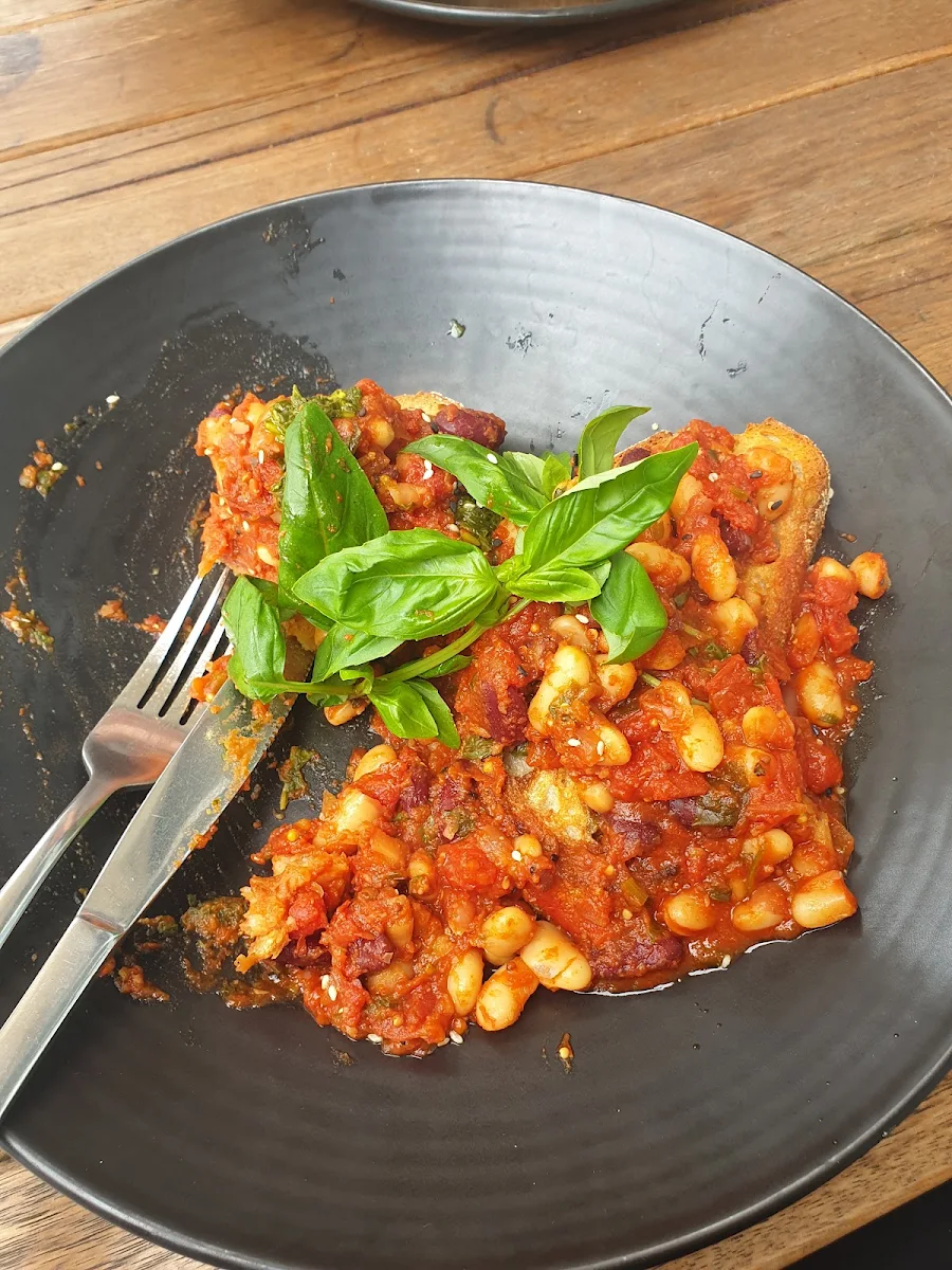 Bloody Mary Baked Beans