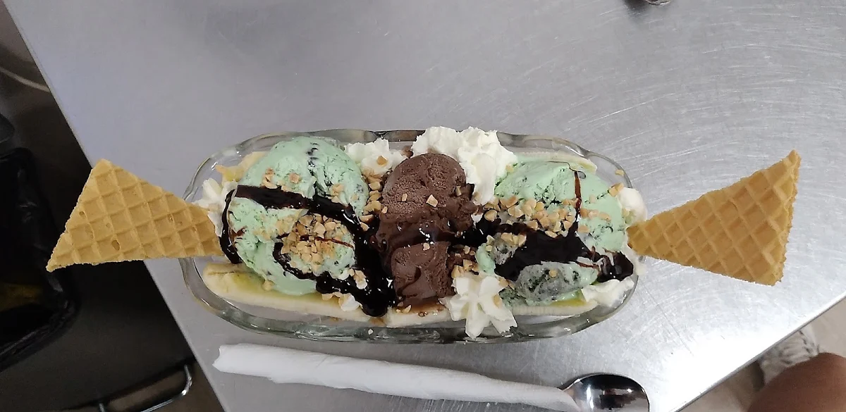 Banana Split, Koffe & Cones