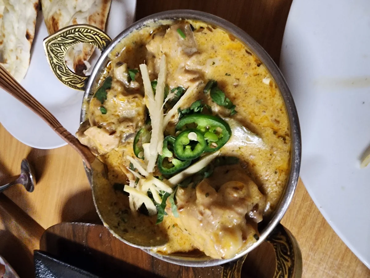 Chicken Cheese Handi, Handi Kitchen