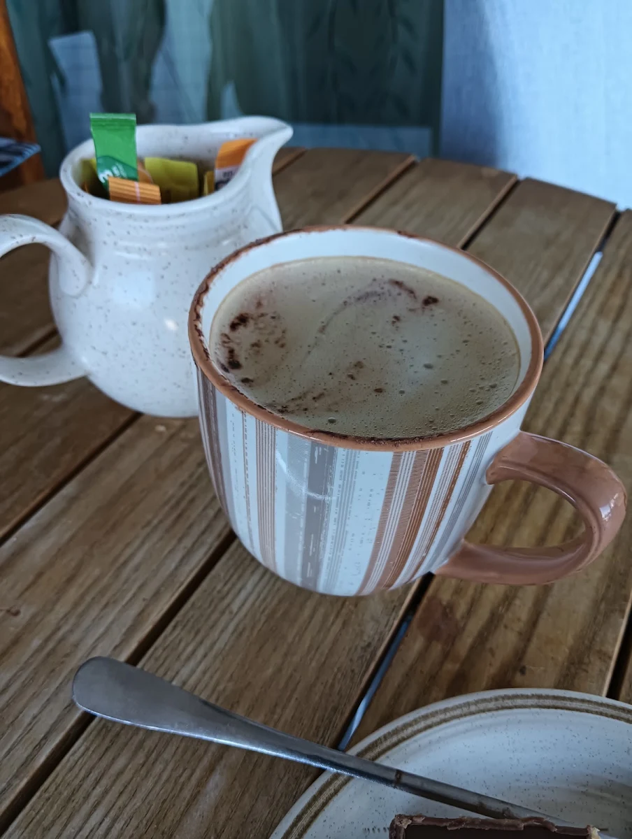 Highlights, Lisa's Willow Tree Cafe