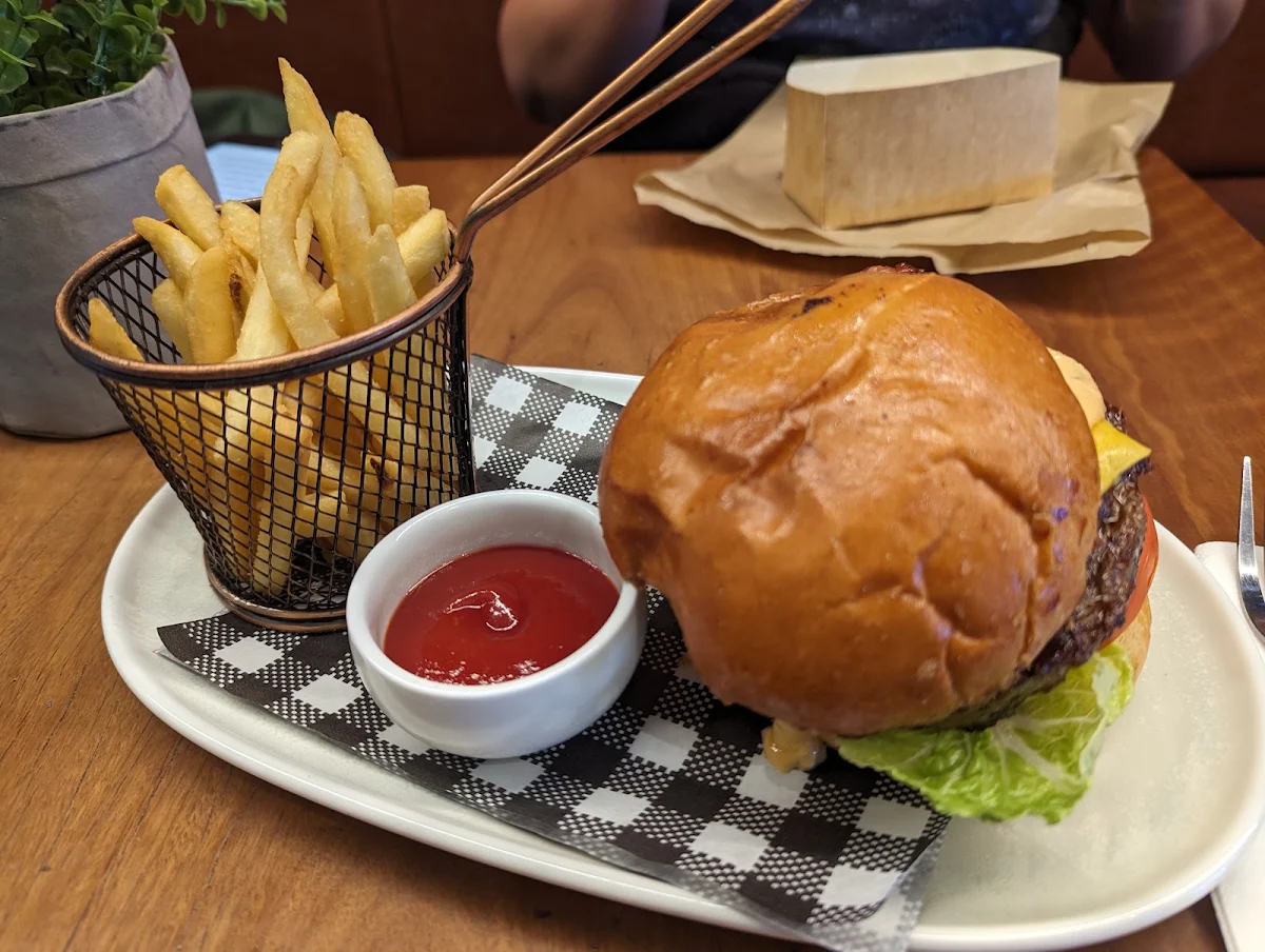Angus Burger