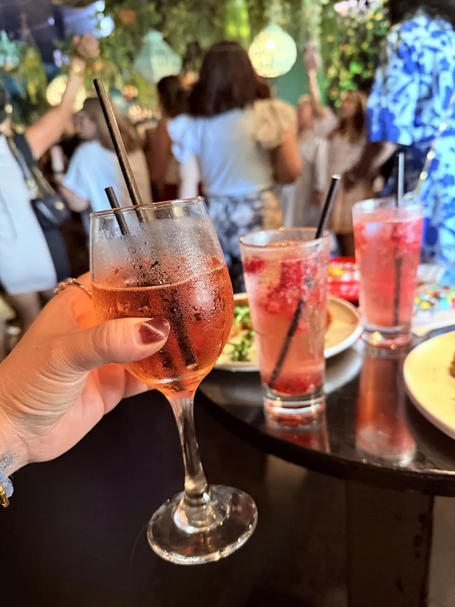 Highlights, Secret Garden Bar