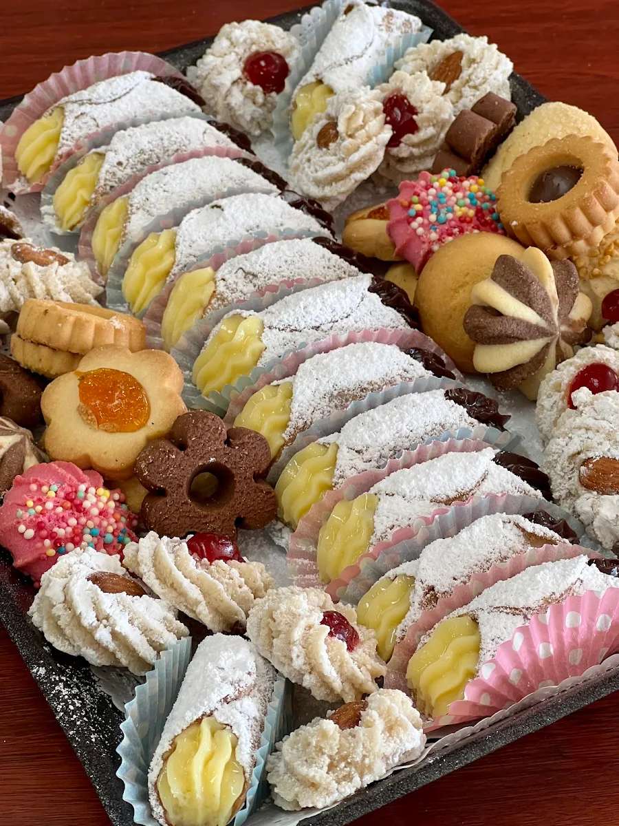 Highlights, Loria Continental Delicatessen