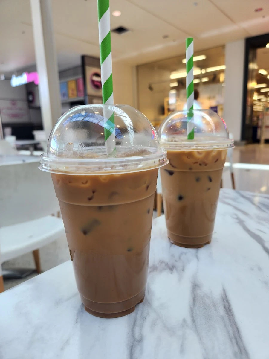 Highlights, DC's Café