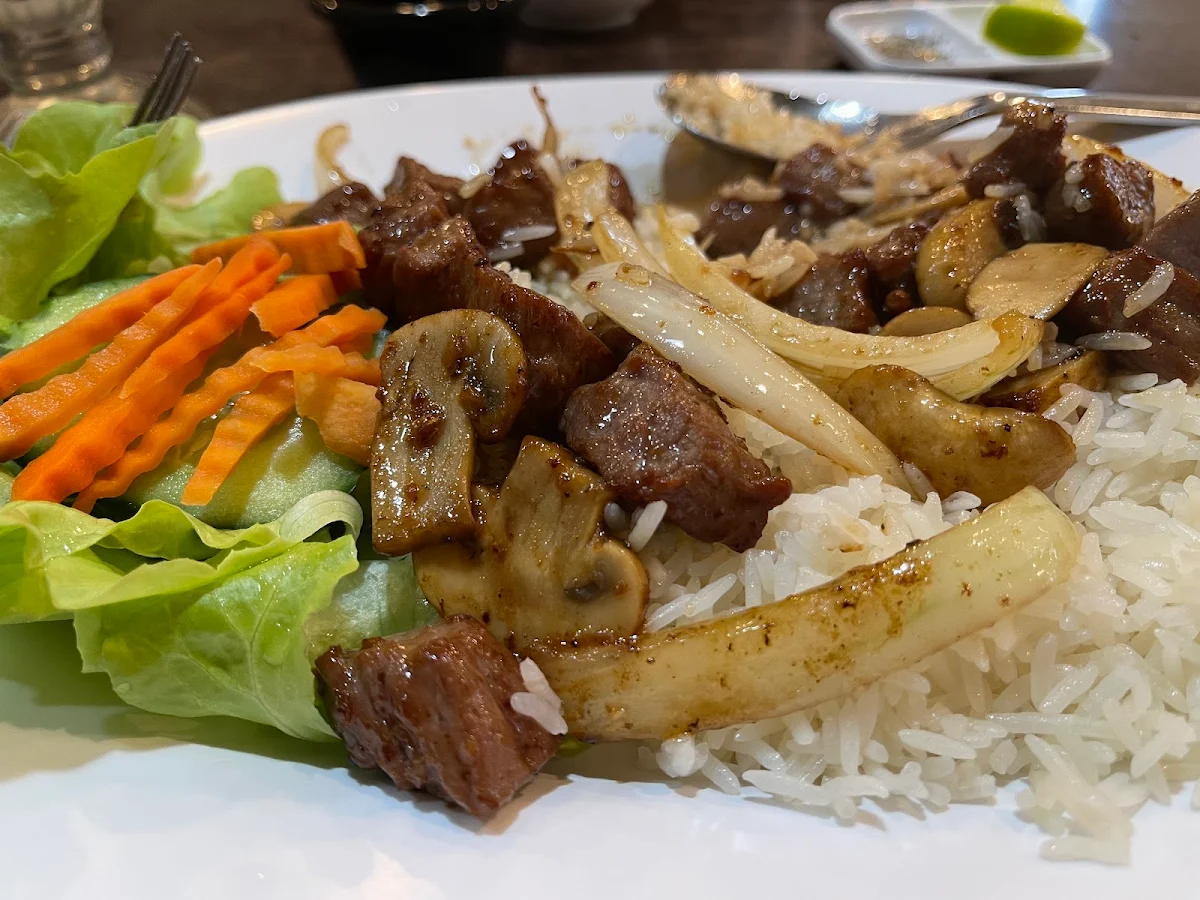 Shaky Beef, Pho Phung Vietnamese Cuisine