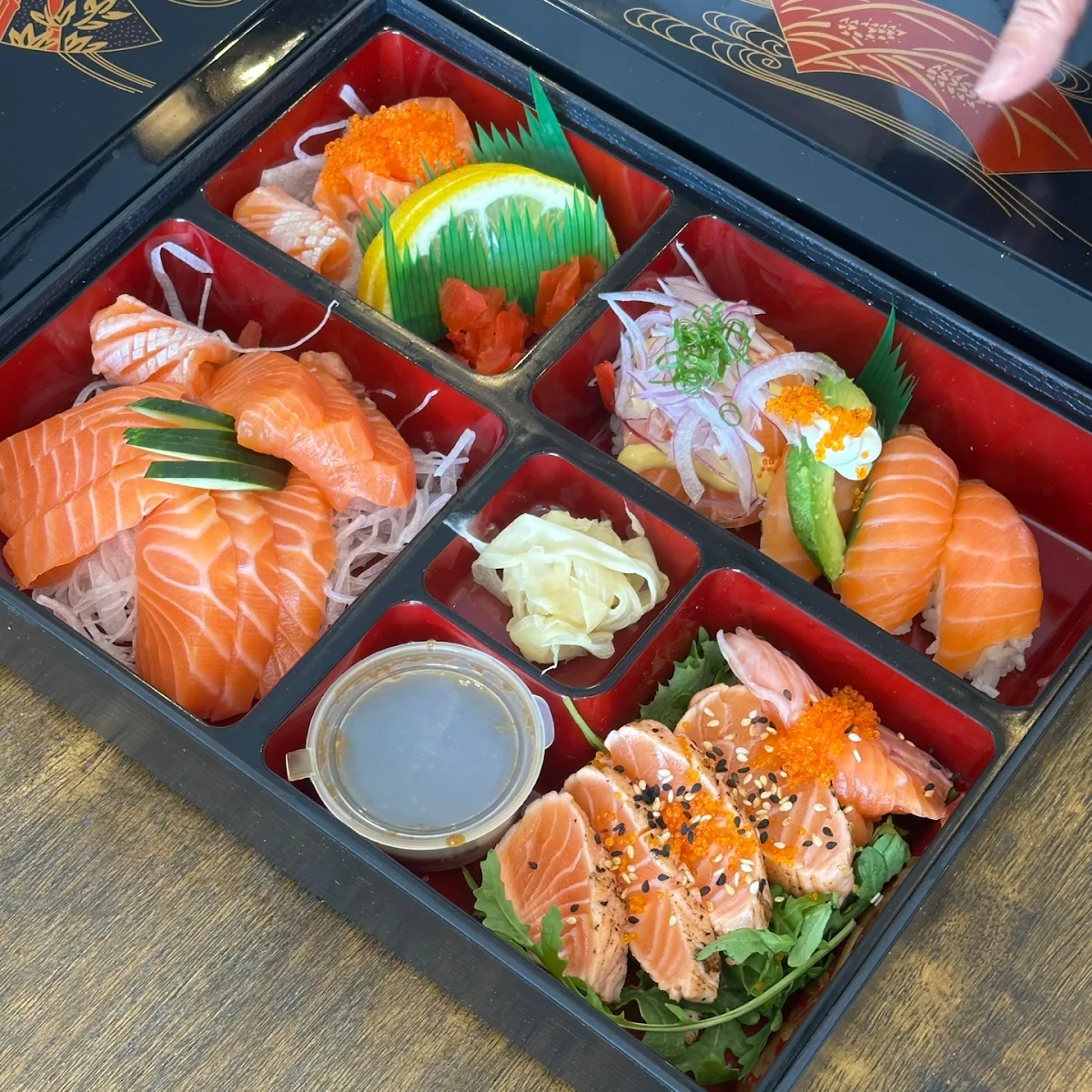 Highlights, Sushi Regal