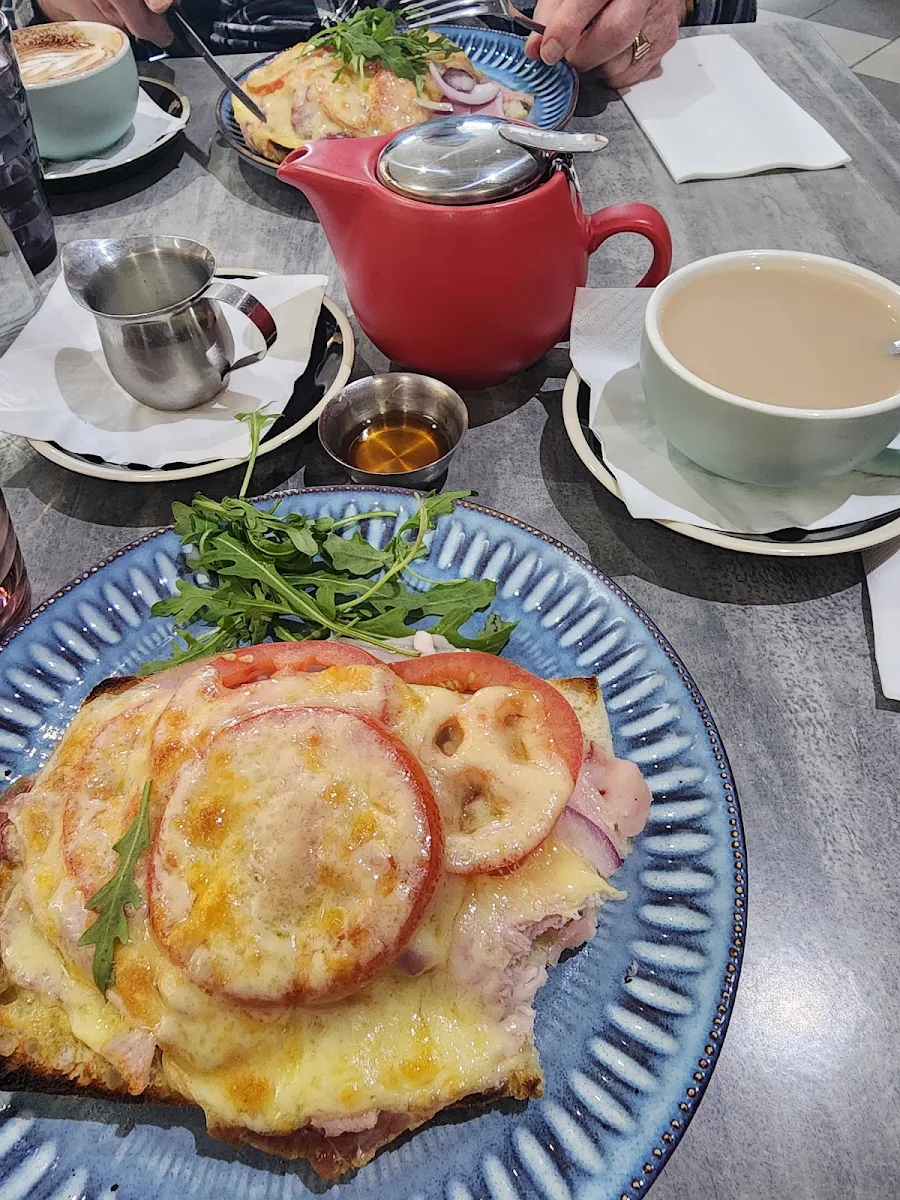 Ham Cheese Tomato Toastie