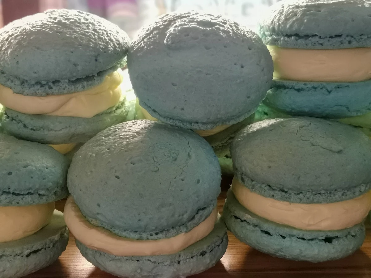 Vanilla Macaroons, Cupcakes on Pitt