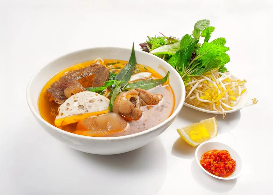 Highlights, PHO THIN DONCASTER