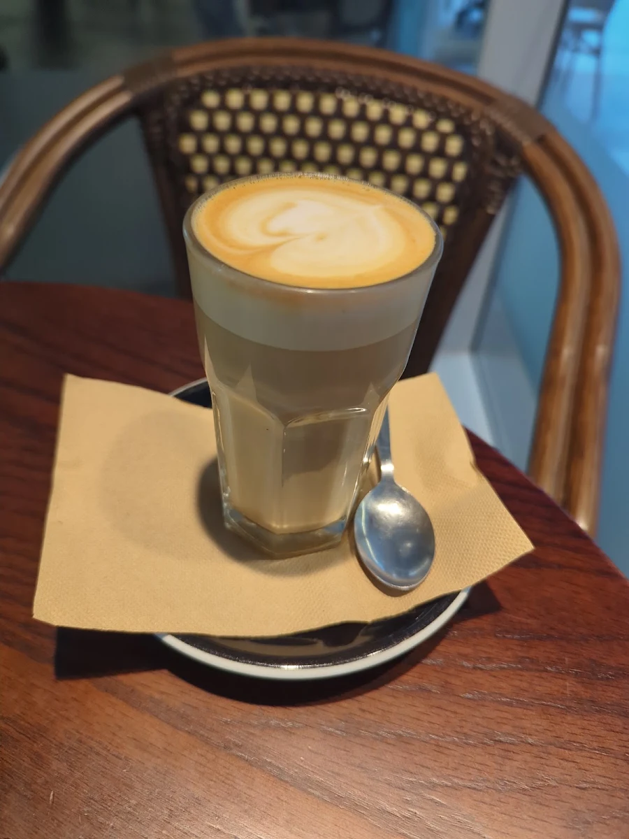 Flat White, Tartine Cafe