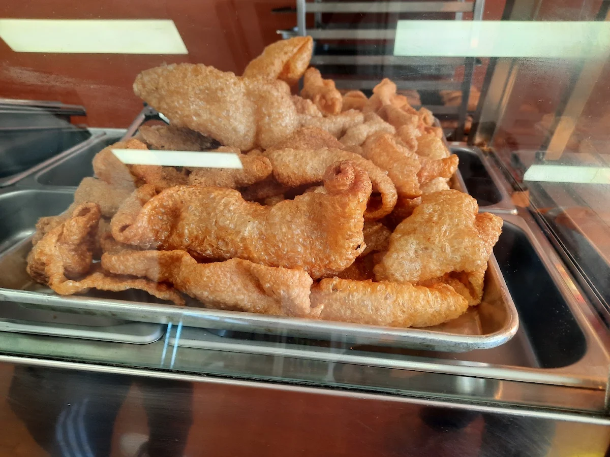 Crispy Pork and Gravy Roll