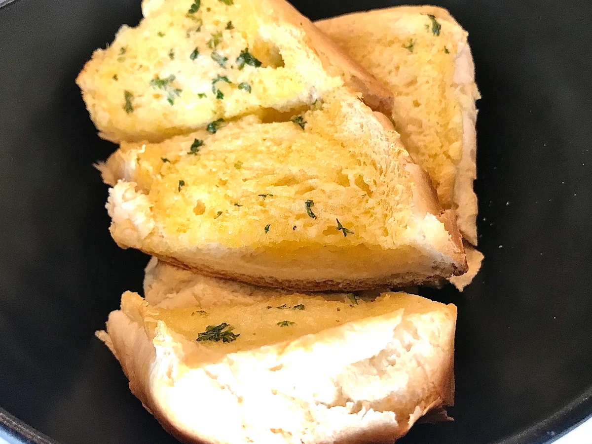 Garlic Bread, Kickin'Inn, Canley Heights