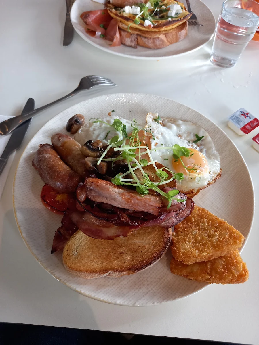 Bada's Big Breakfast