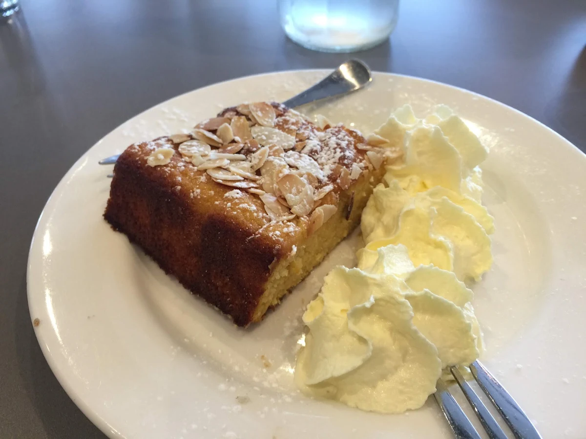 Orange & Almond Cake