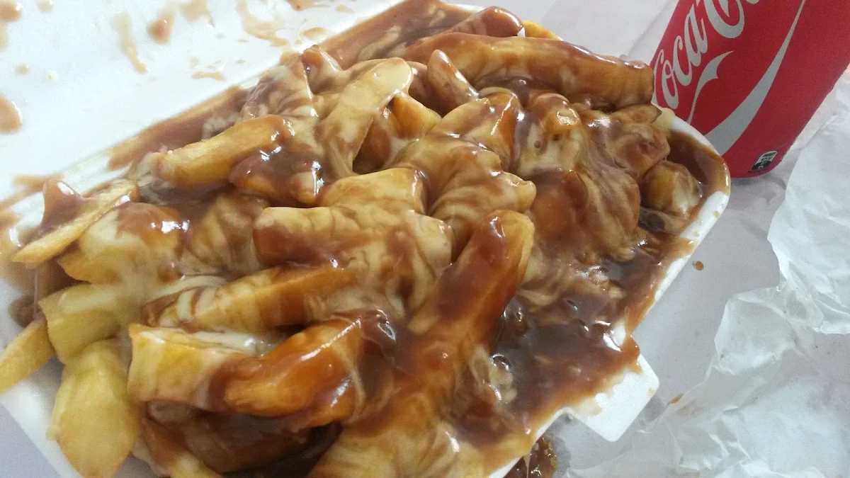 Poutine, FLIPPERS FISH & CHIPS