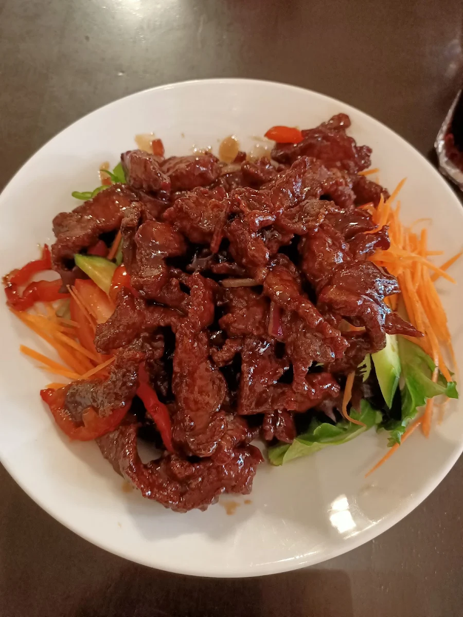 Crispy Beef Salad
