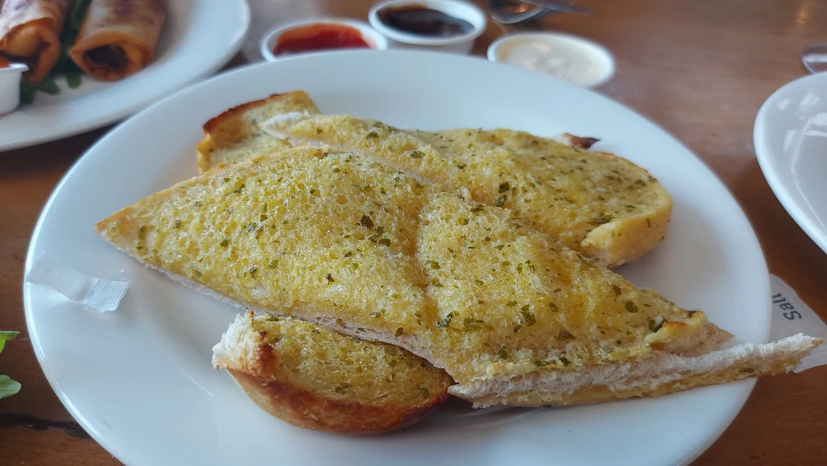 Garlic Bread, Railway Friendly Bar