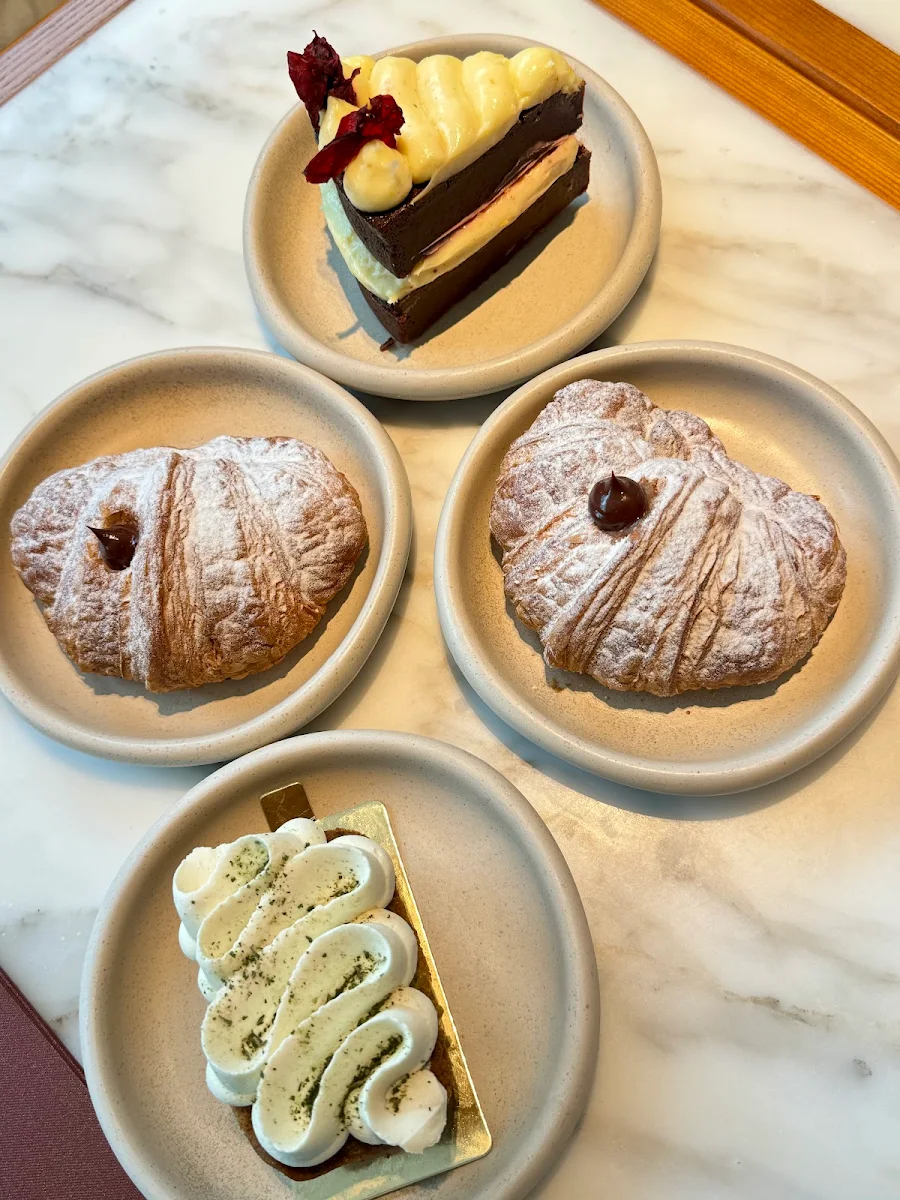 Highlights, Café Loulou