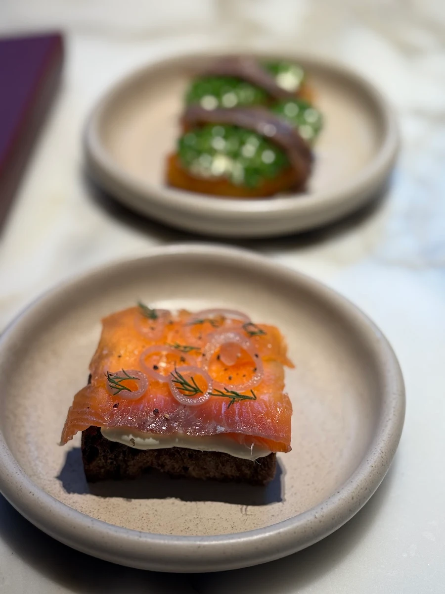Highlights, Café Loulou