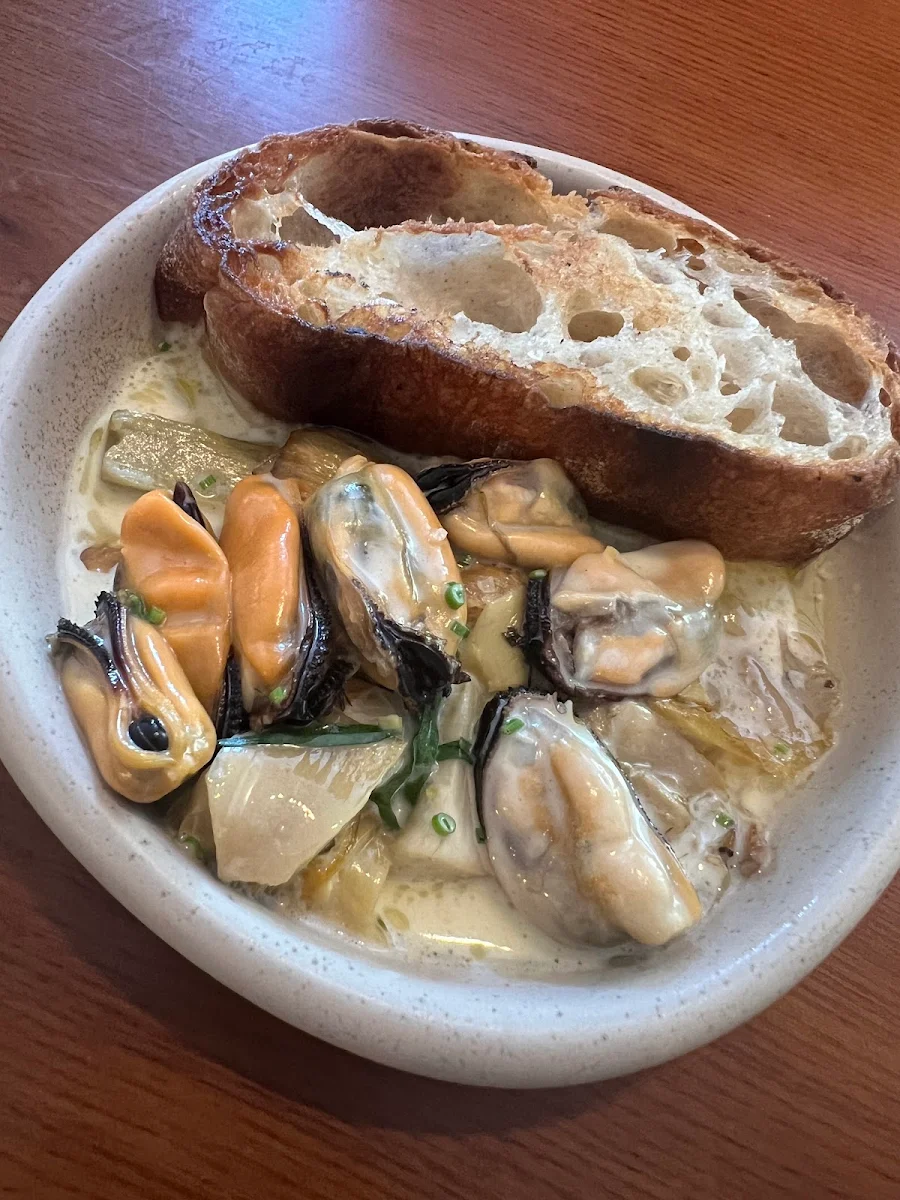 Highlights, Café Loulou
