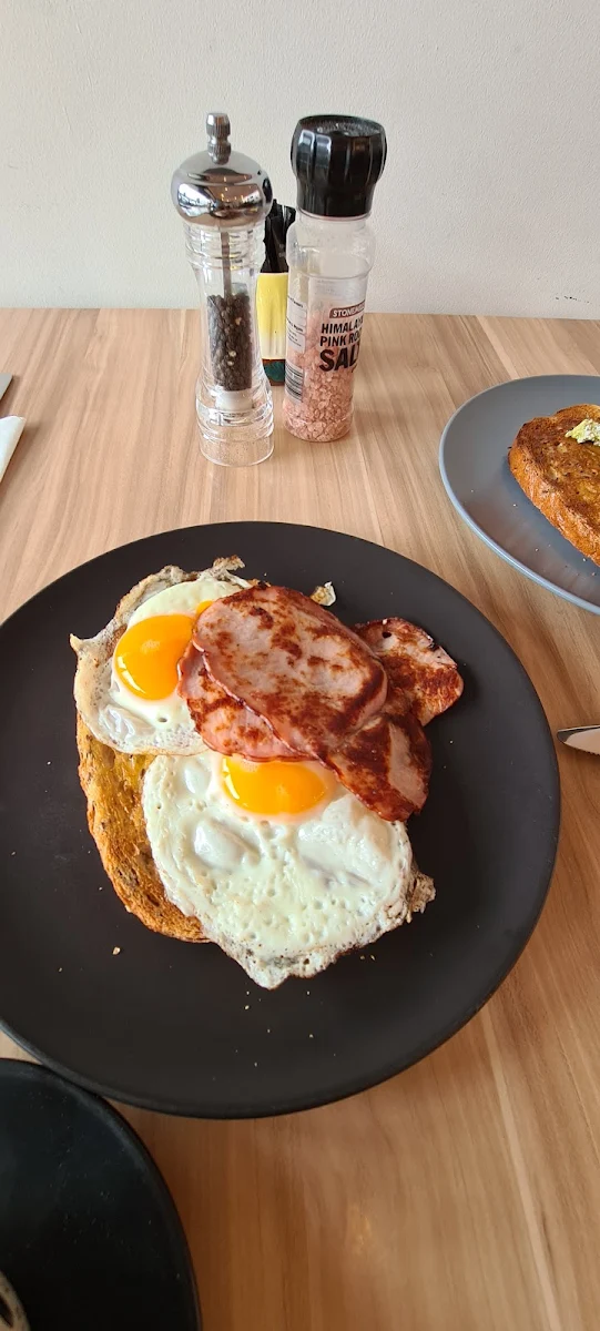 Highlights, Aniseed Cafe