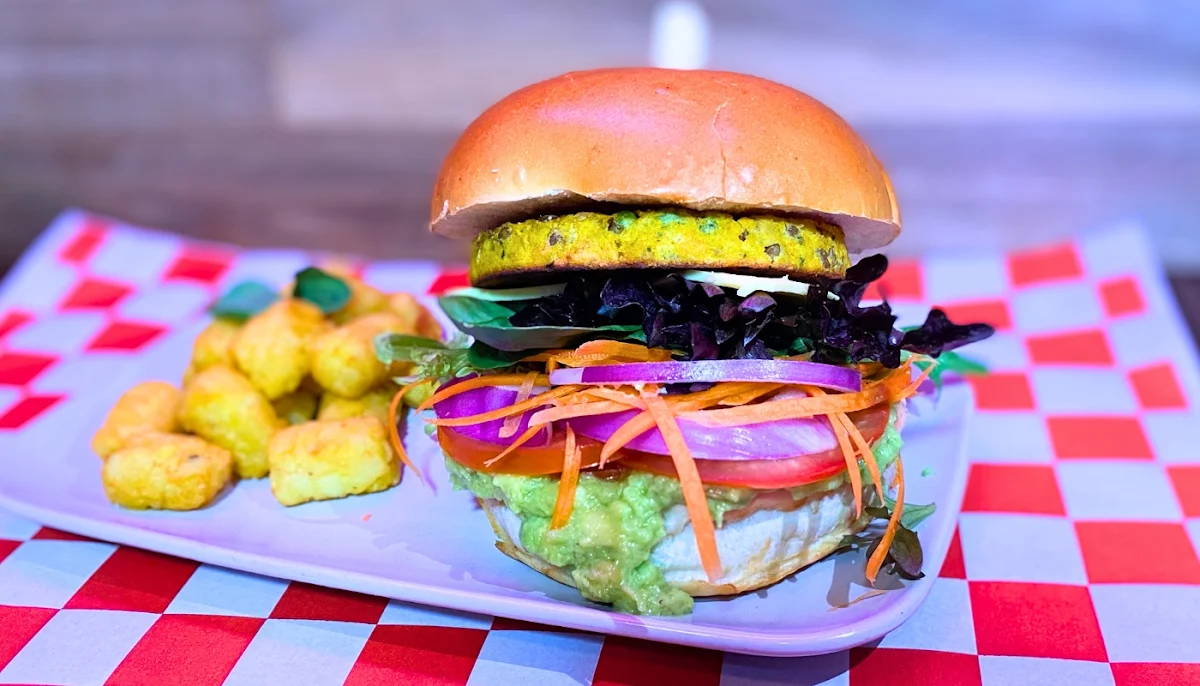 Highlights, Burger Towers