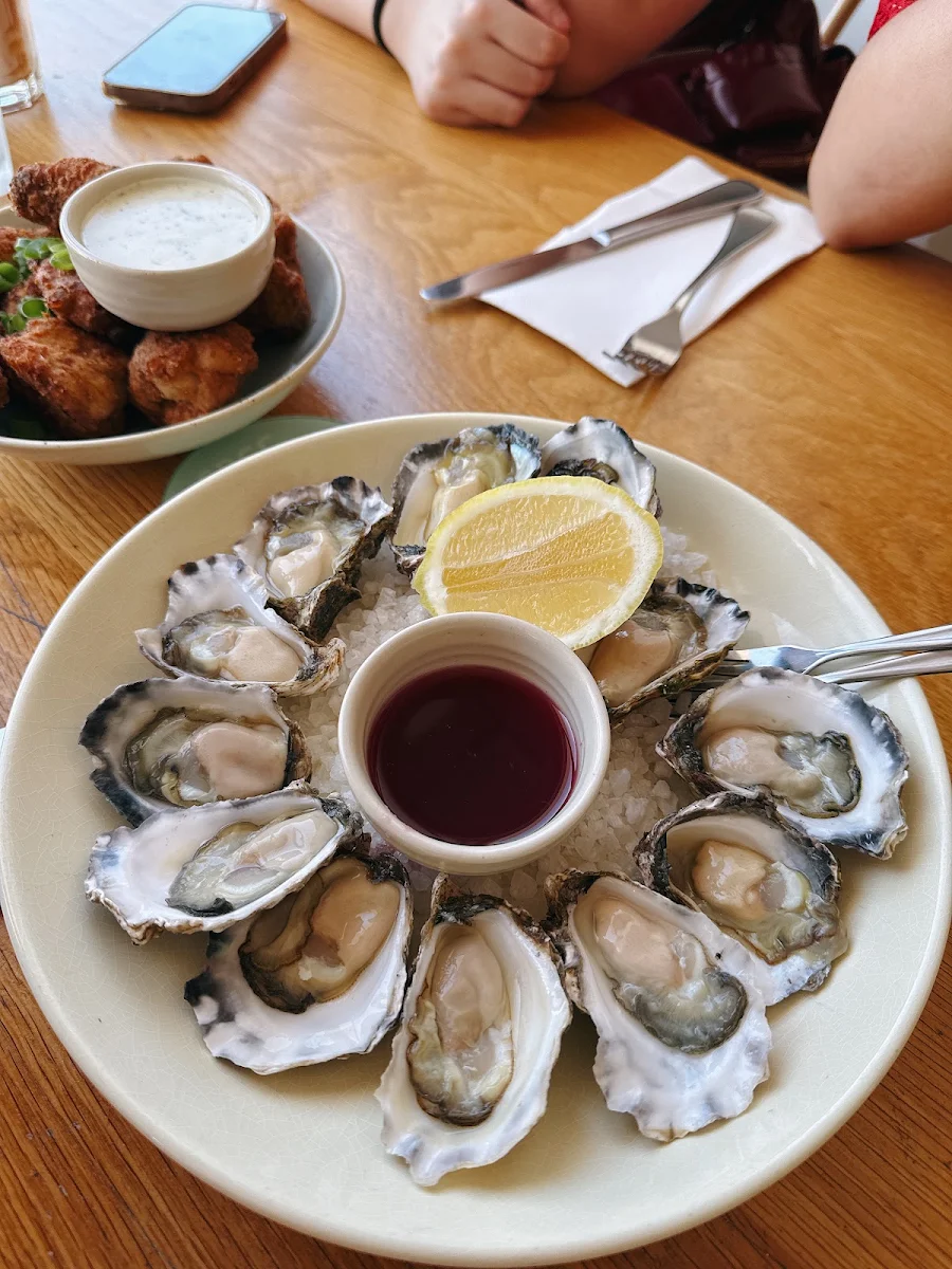 Natural Oysters