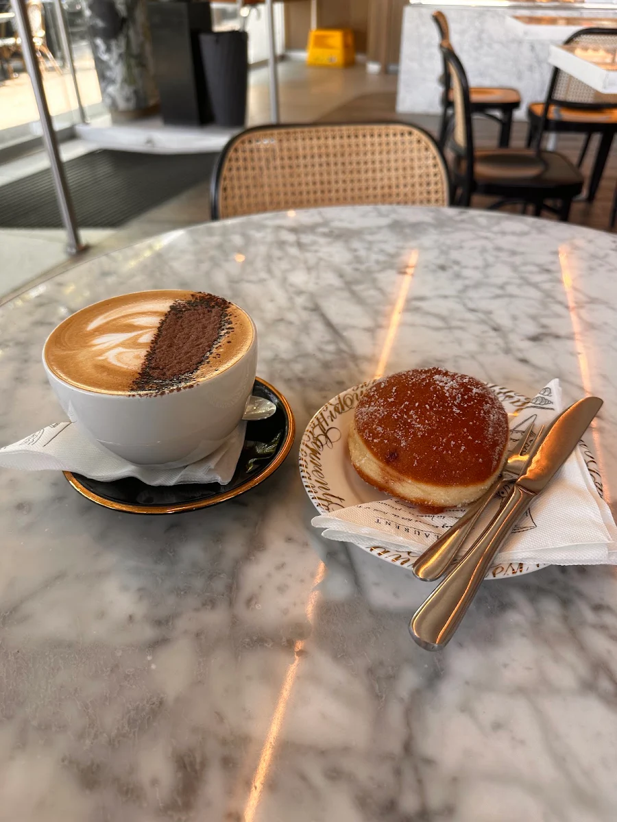 Highlights, Laurent Bakery Albert Park