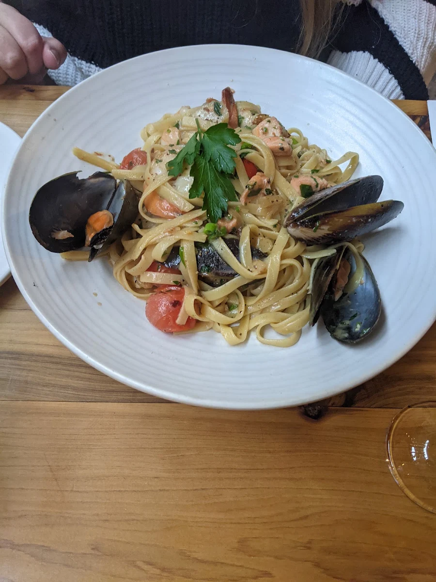 Seafood Pasta, Mr Brooks Stonegrill & Bar