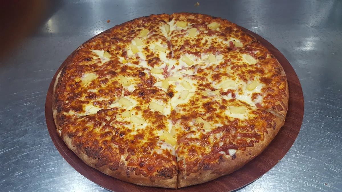Hawaiian Pizza