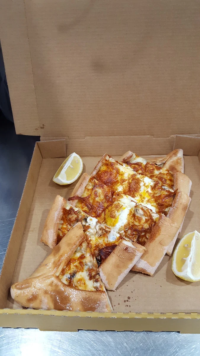 Sucuk Pide