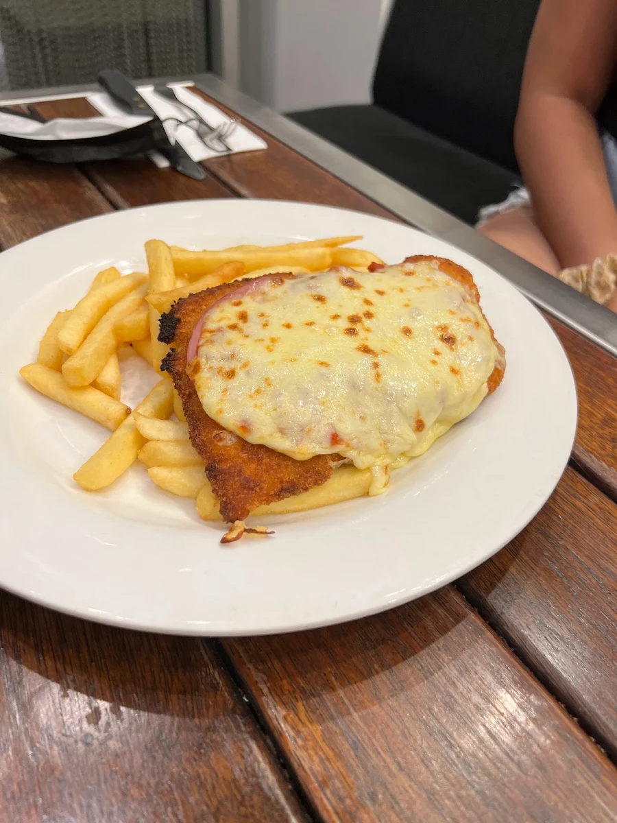 Chicken Parmi, Indooroopilly Hotel