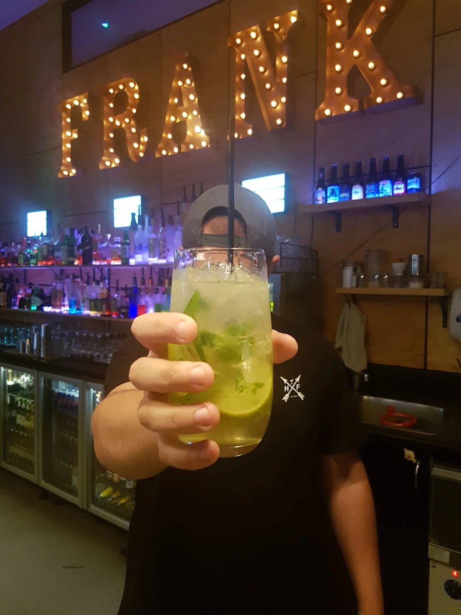 Highlights, Timeless Bar & Lounge