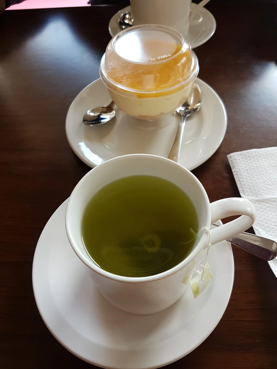 Matcha Green Tea and Mango Cheese Cake
