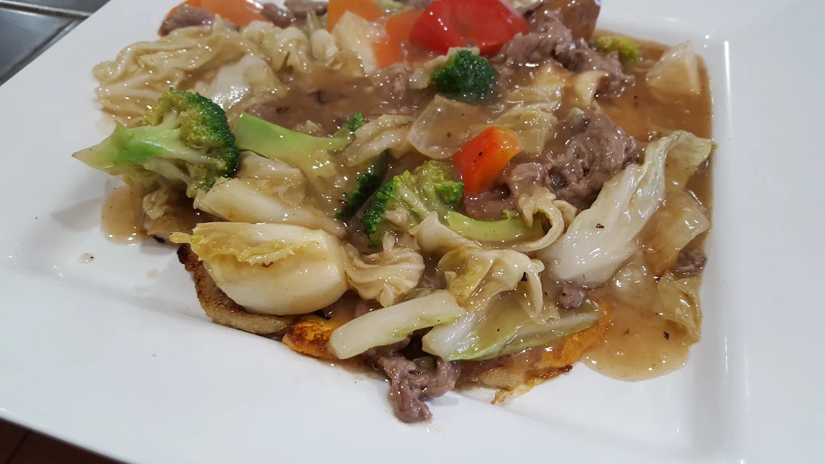 Highlights, QUÁN HƯƠNG-VIETNAMESE FOOD &Takeaway