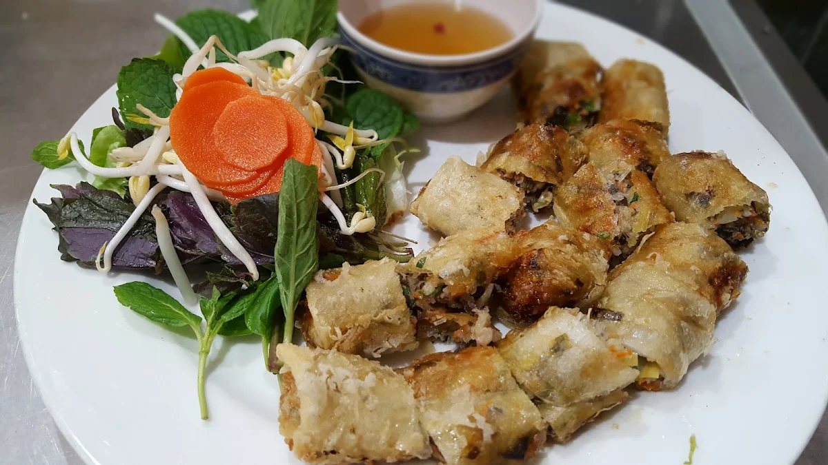 Highlights, QUÁN HƯƠNG-VIETNAMESE FOOD &Takeaway