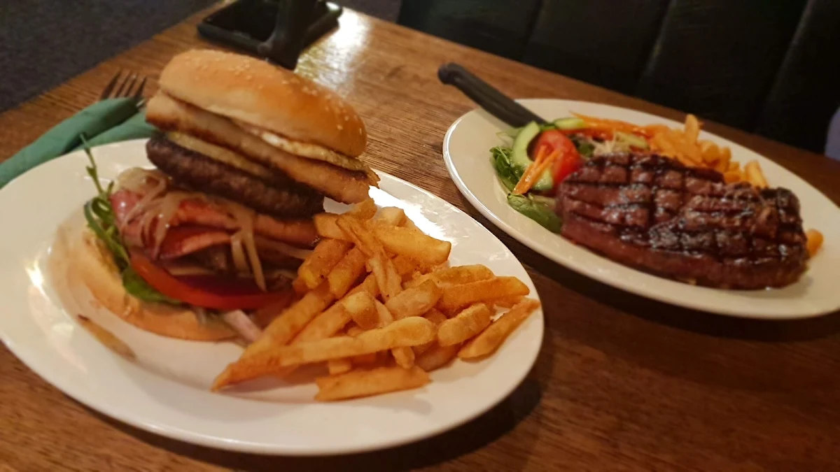 Highlights, Flanagan's Irish Bar