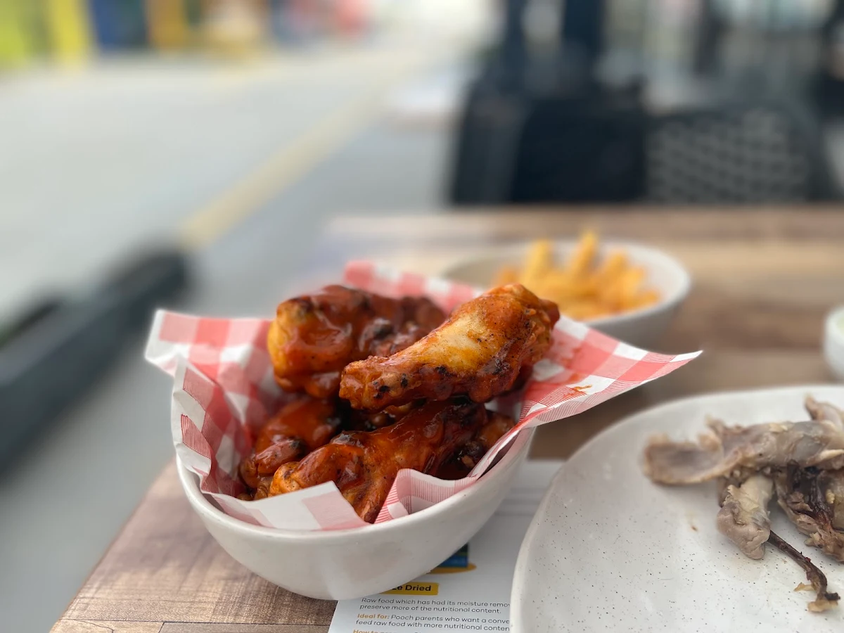 6 Buffalo Wings