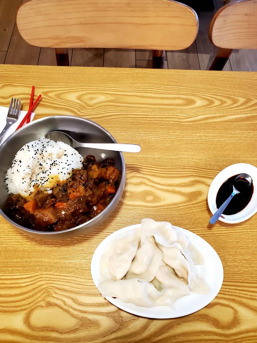 Beef Curry, Oriental Dumpling King