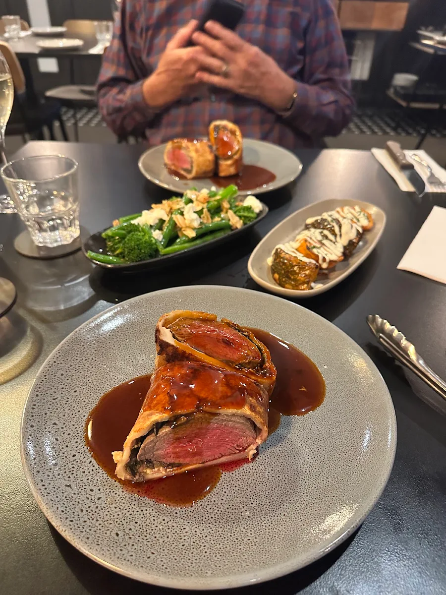 Beef Wellington, EMERGE STEAKHOUSE