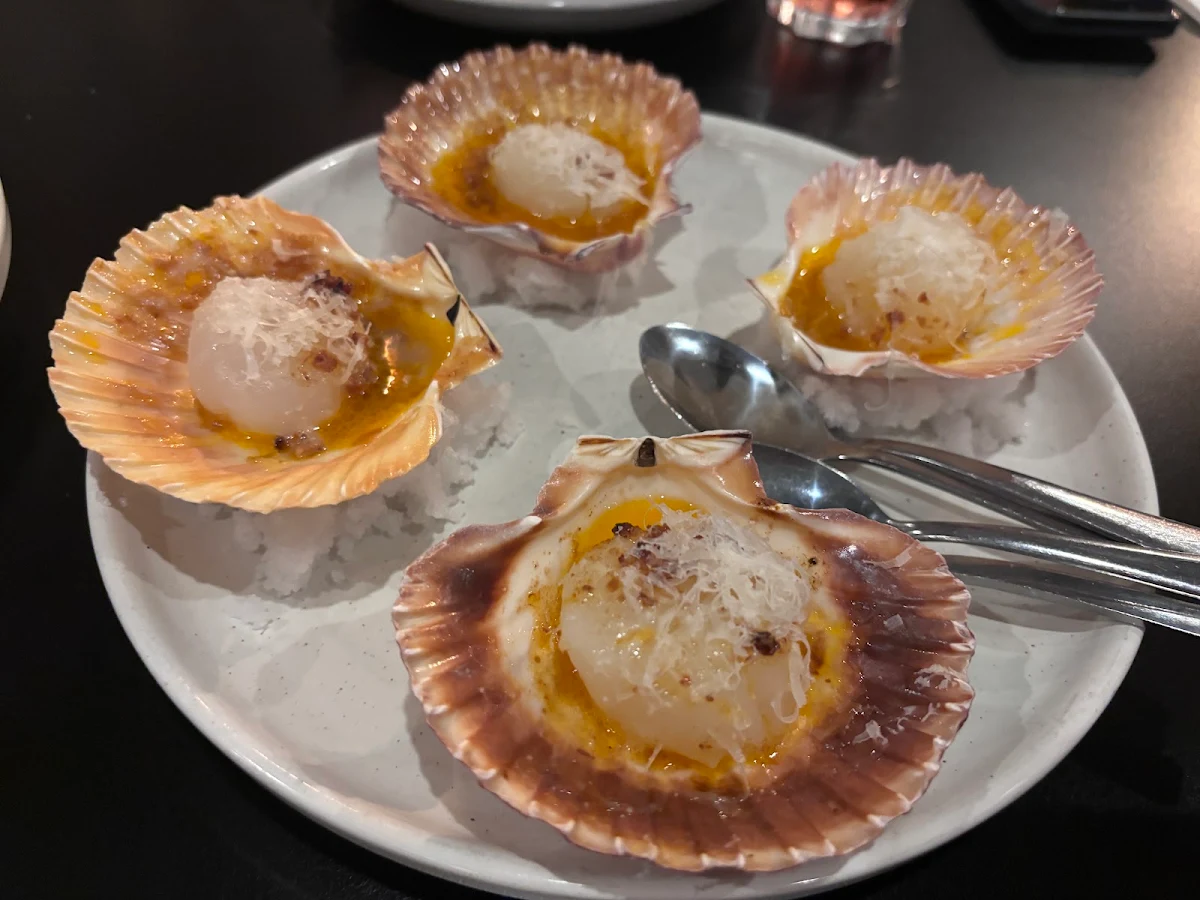 Half Shell Scallops, EMERGE STEAKHOUSE