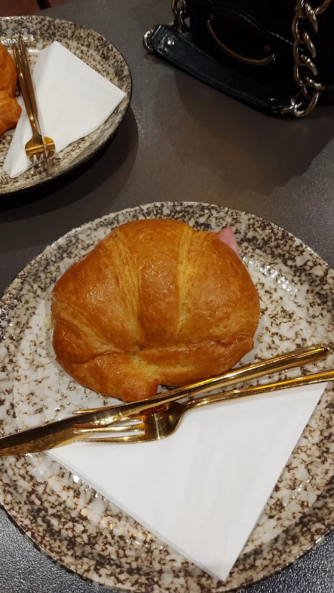 Ham & Cheese Croissant