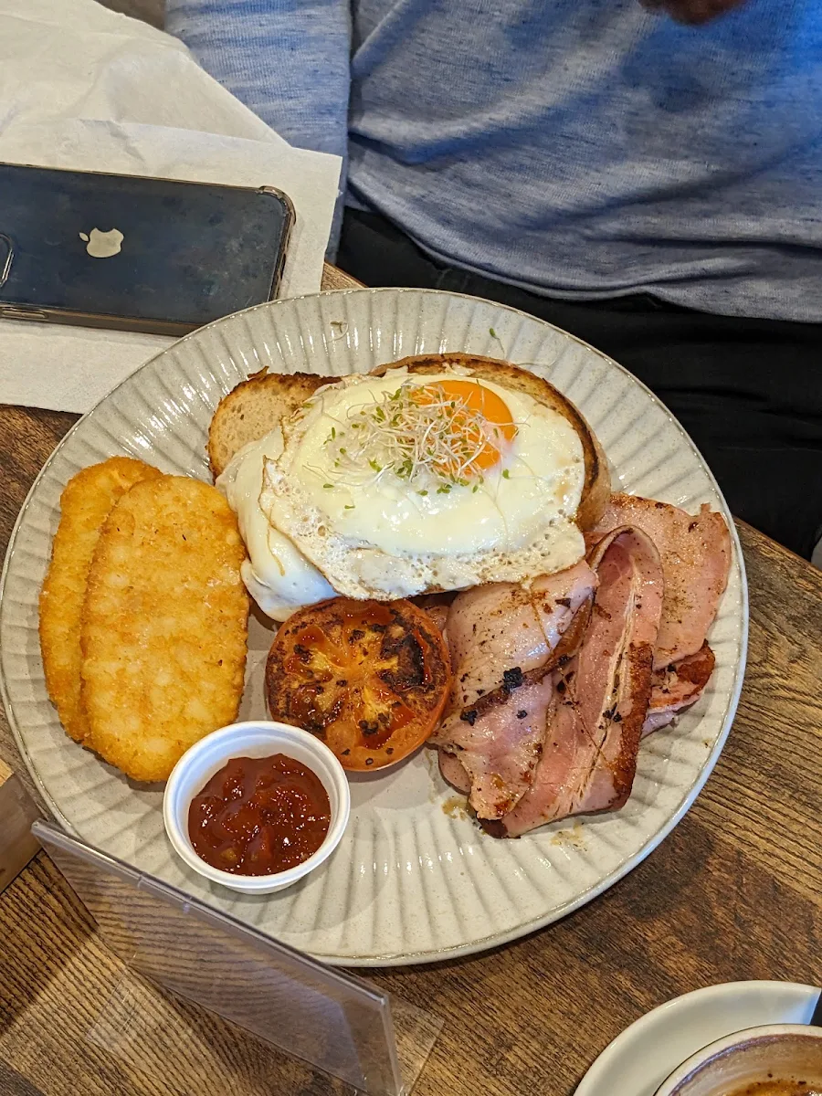 Country Breakfast, Cafe Lugano