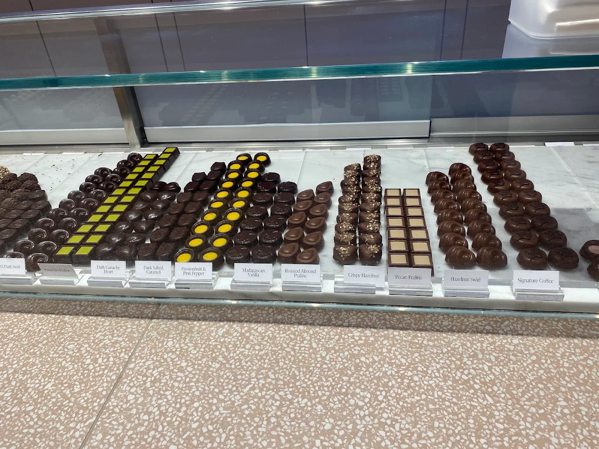 Highlights, Godiva Swanston Street